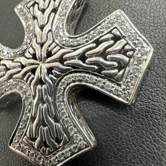 John Hardy Sterling Silver/ 18k Classic Chain Diamond Cross - Picture 7 of 10